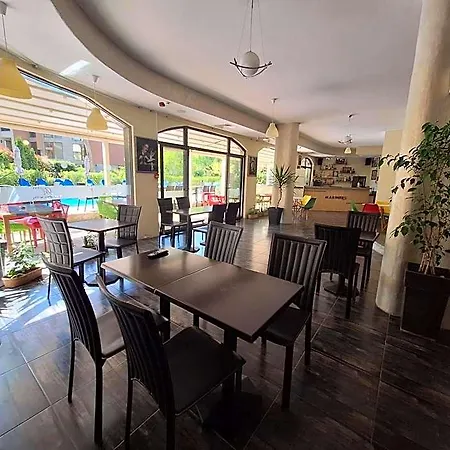 Mariner's - Self Catering - Adults Only فندق 4*